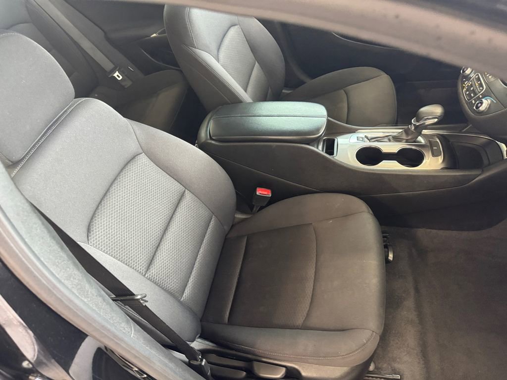 Used 2023 Chevrolet Malibu LT image 14