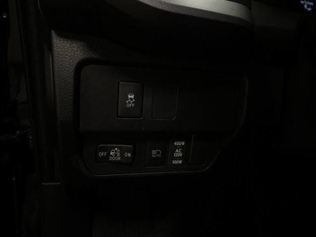 Used 2023 Toyota Tacoma TRD Off-Road AWD/4WD image 23