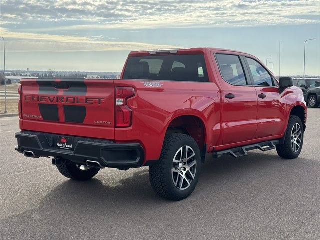 Used 2019 Chevrolet Silverado 1500 Custom Trail Boss w/ Custom Convenience Package image 5