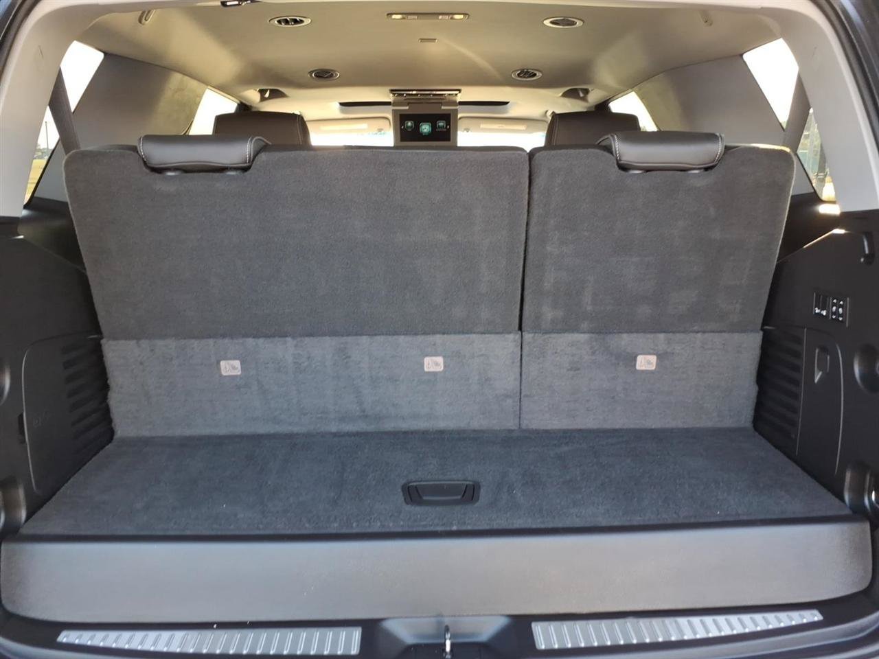 Used 2019 GMC Yukon Denali w/ Denali Ultimate Package AWD/4WD image 6