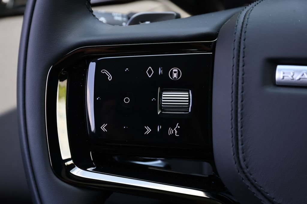 New 2026 Land Rover Range Rover Velar Dynamic SE AWD/4WD image 18