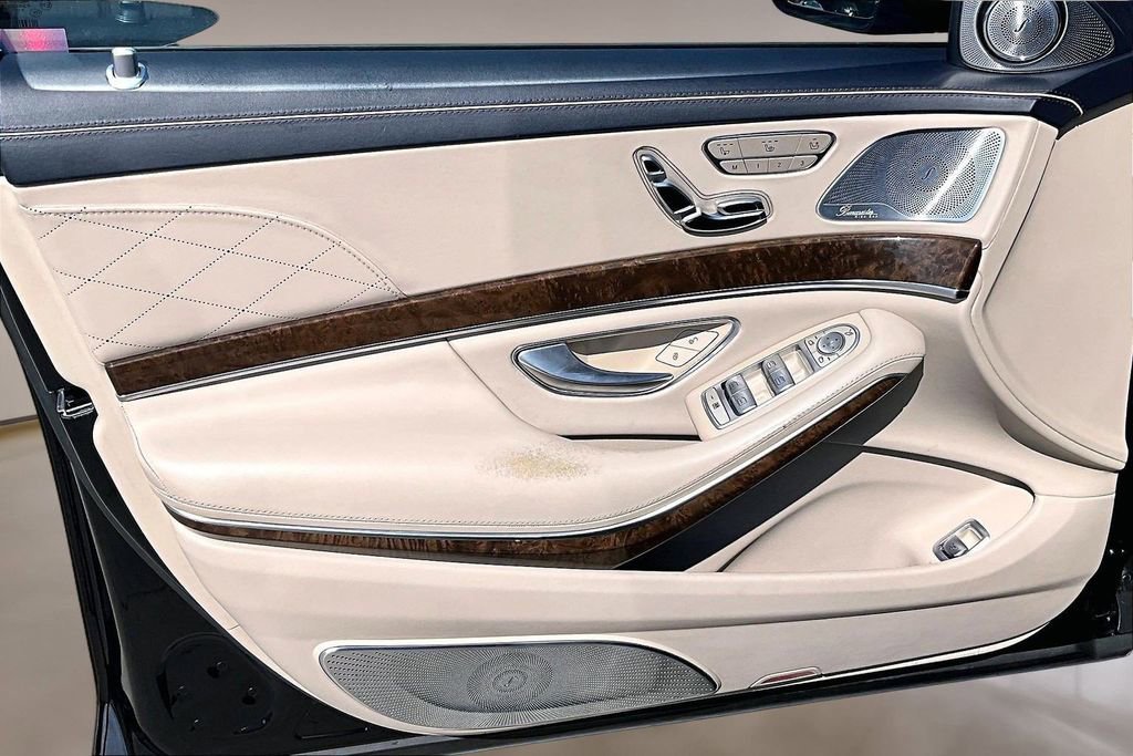Used 2016 Mercedes-Benz S 550 4MATIC Sedan image 23