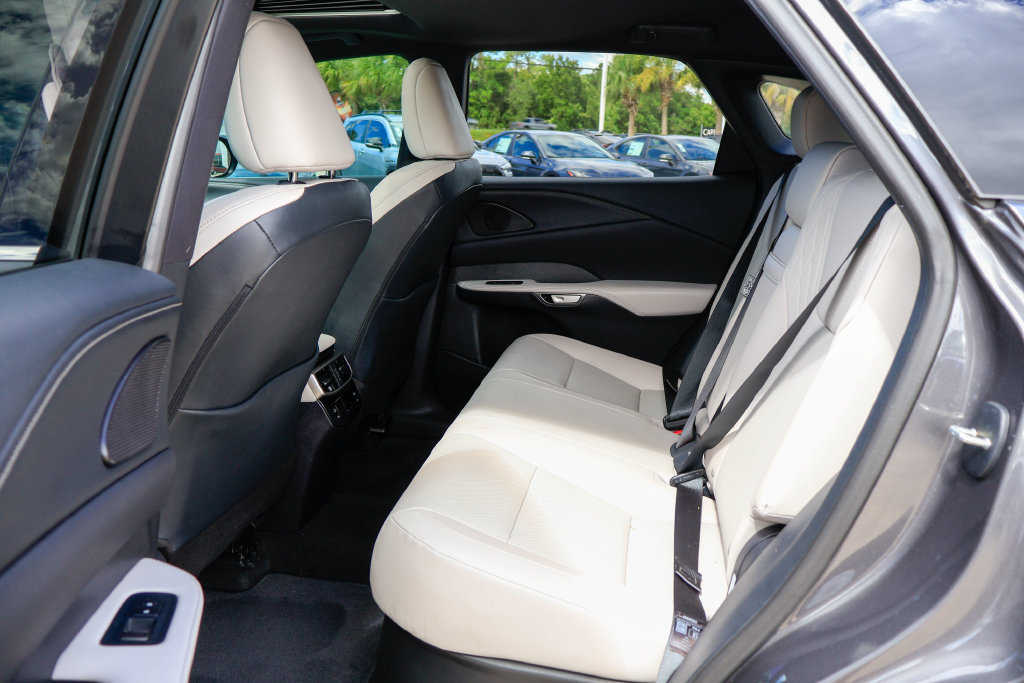 Used 2024 Lexus RX 350 FWD image 11