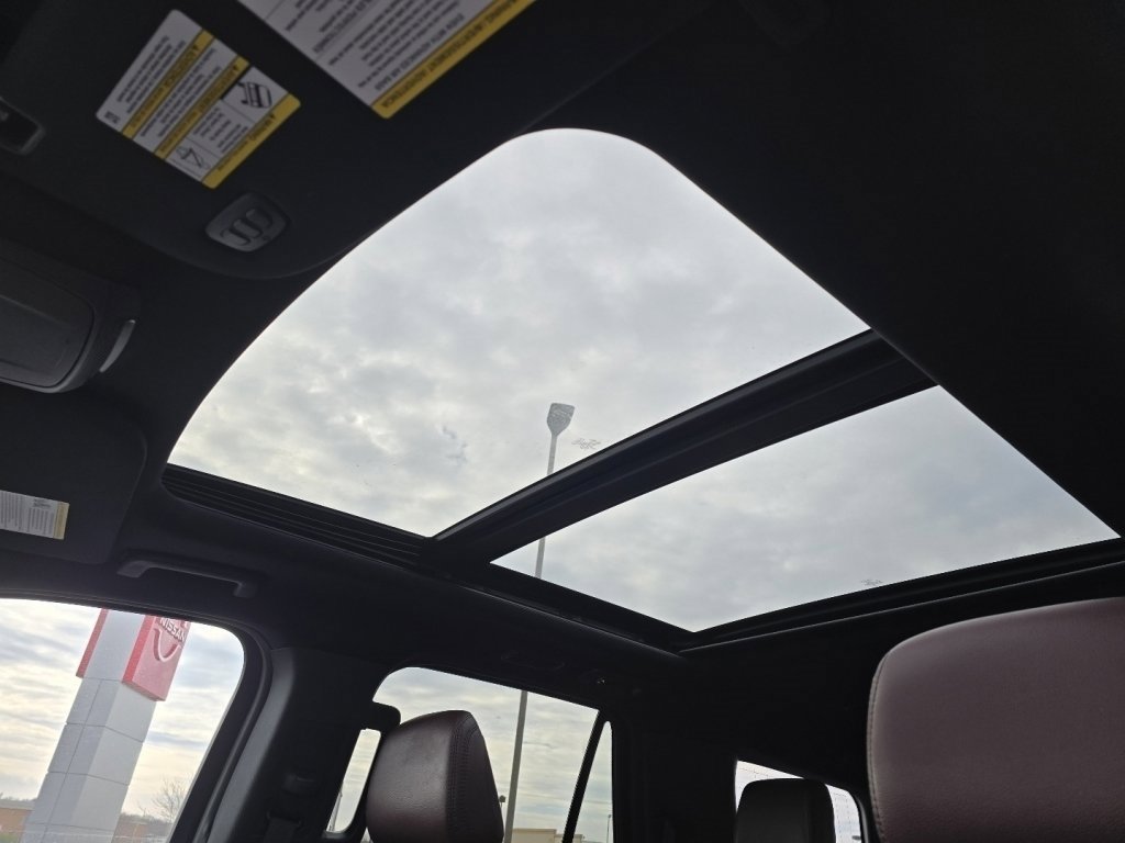 Used 2023 Ford Expedition Limited image 4