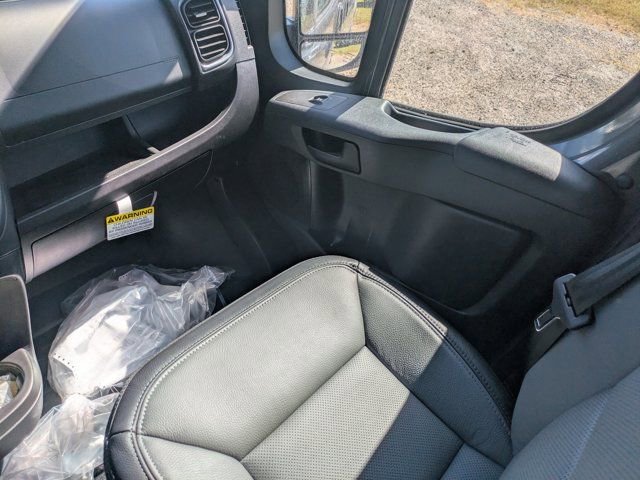 New 2026 RAM ProMaster 2500 w/ Quick Order Package 22G SLT image 16