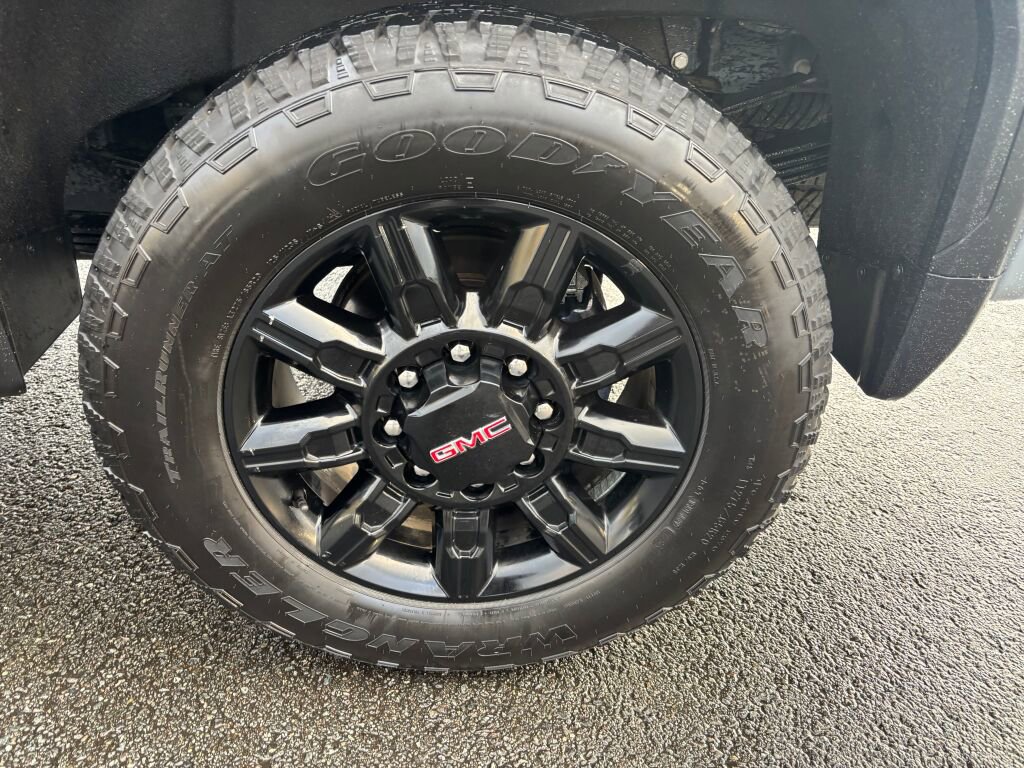 Certified 2025 GMC Sierra 3500 AT4 w/ AT4 Premium Plus Package image 9