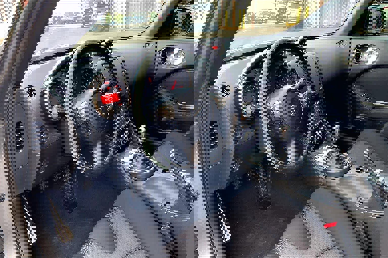 Used 2016 Nissan 370Z w/ Sport Package image 16