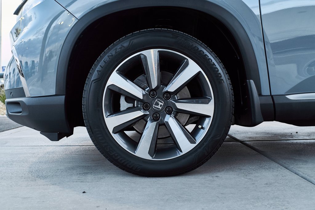 Used 2023 Honda Pilot Elite image 3