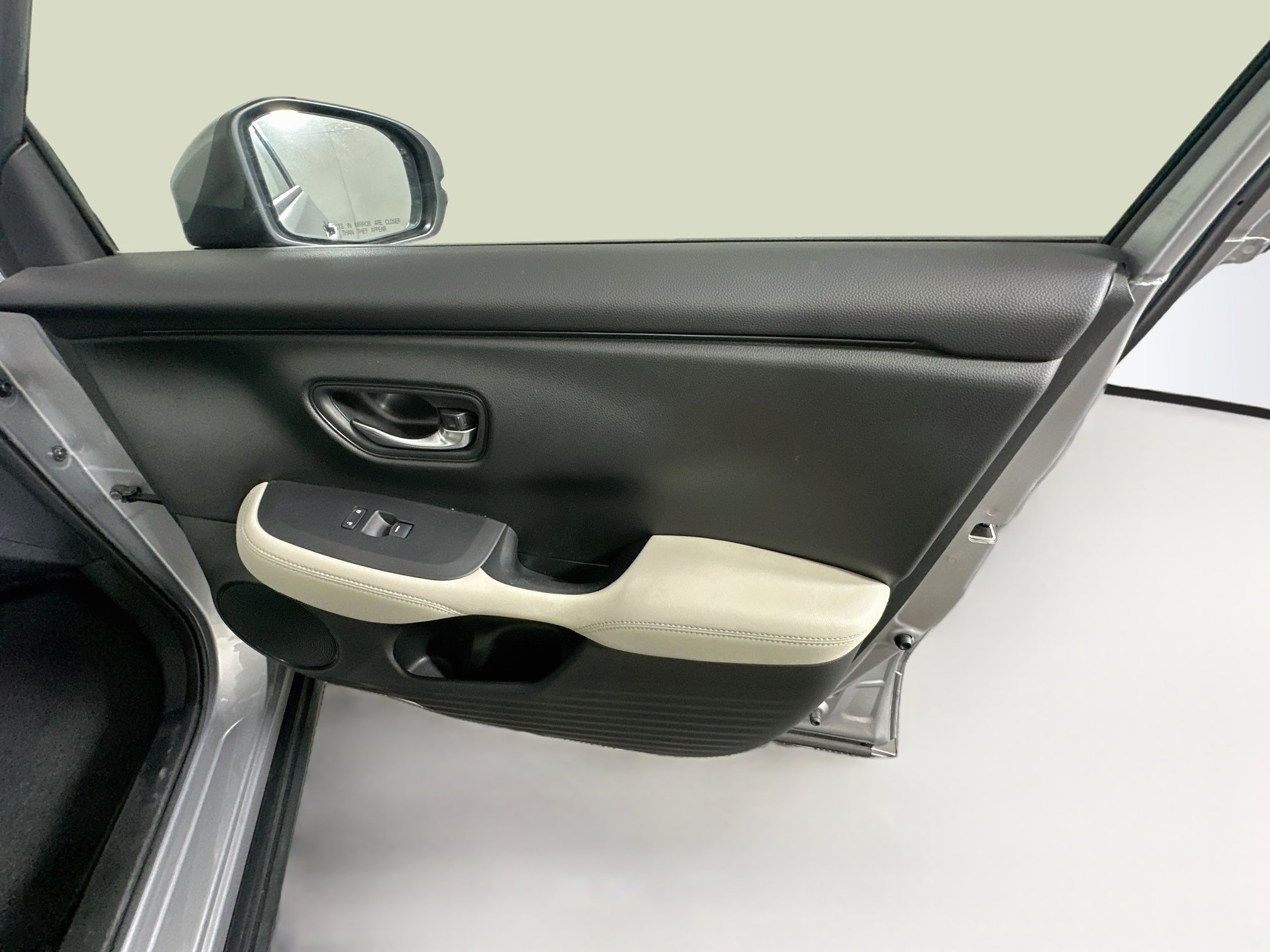 Used 2024 Honda HR-V LX image 30