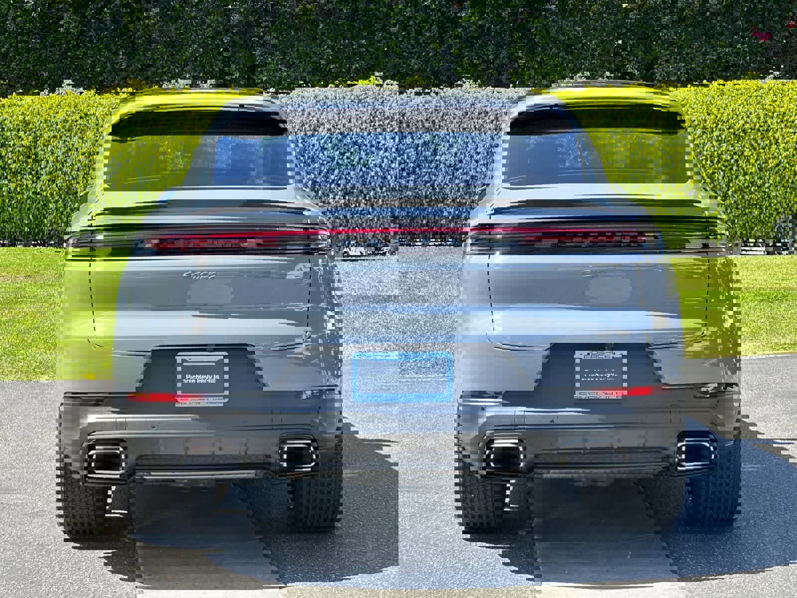 New 2026 Porsche Cayenne Coupe image 7