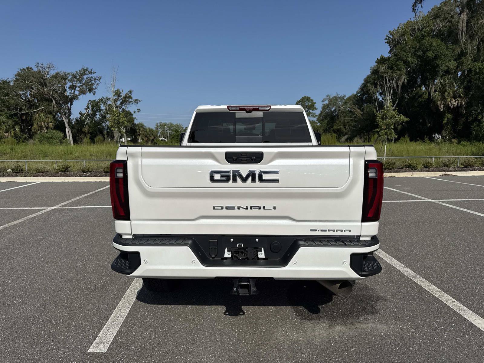 Used 2025 GMC Sierra 2500 Denali Ultimate AWD/4WD image 5