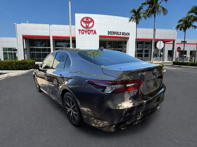 Used 2022 Toyota Camry XLE FWD image 5