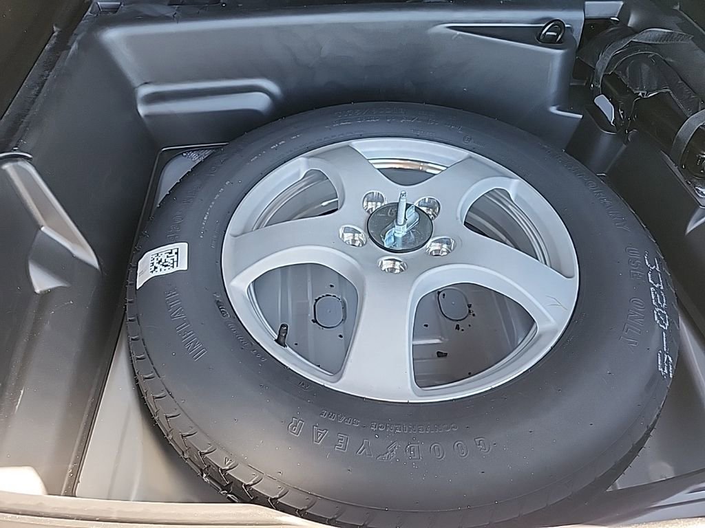 Used 2024 Jeep Grand Cherokee Altitude image 18