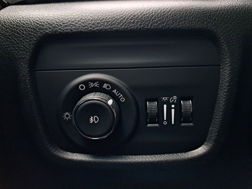 New 2025 Jeep Grand Cherokee Limited w/ MOPAR Finishing Package image 23