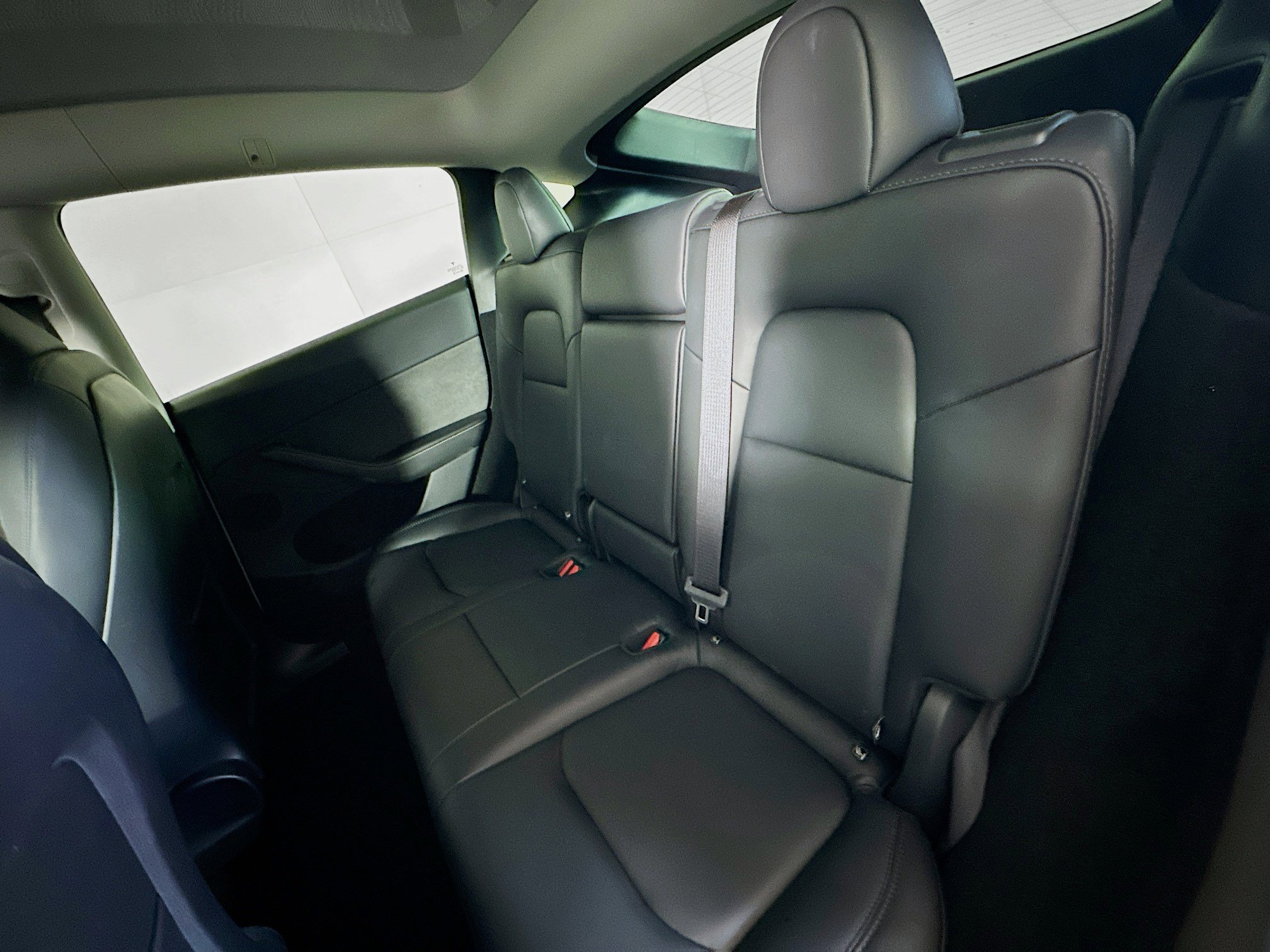 Used 2025 Tesla Model Y Long Range image 26