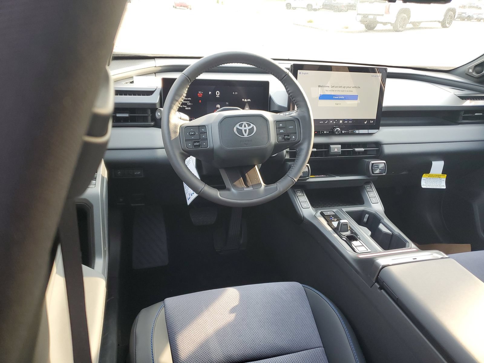 New 2026 Toyota RAV4 XSE w/ Panoramic Sun Roof Package AWD/4WD image 11