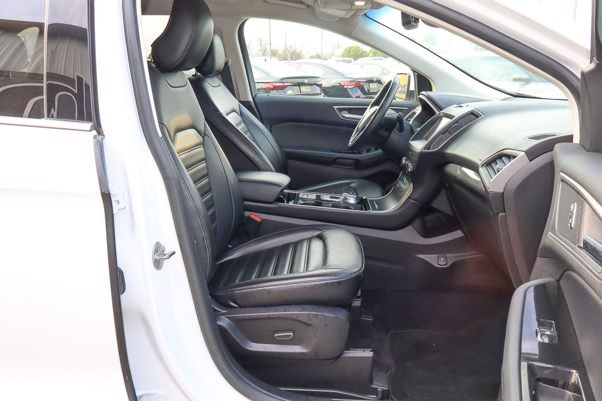 Used 2019 Ford Edge SEL w/ Equipment Group 201A image 25