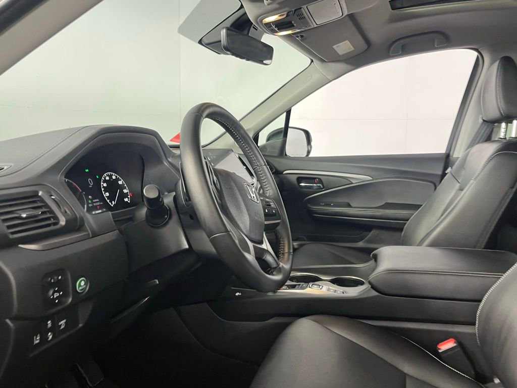 Used 2025 Honda Ridgeline RTL image 18