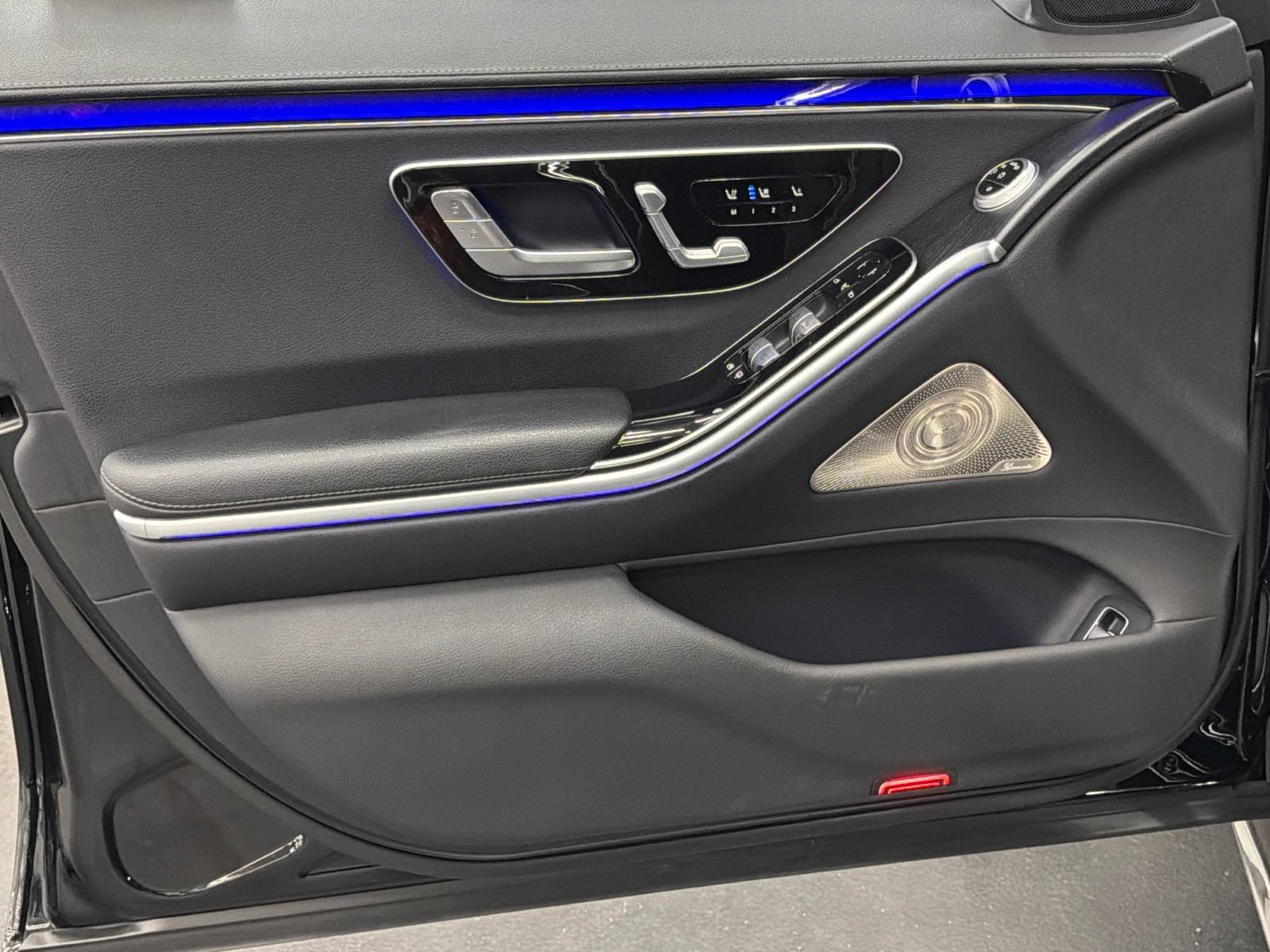 Certified 2022 Mercedes-Benz S 500 4MATIC image 21