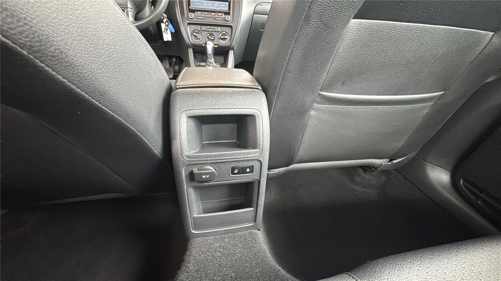 Used 2014 Volkswagen Jetta SE FWD image 20