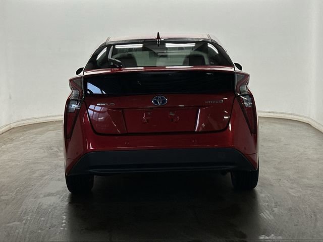 Used 2018 Toyota Prius Three w/ Advanced Technology Package image 4