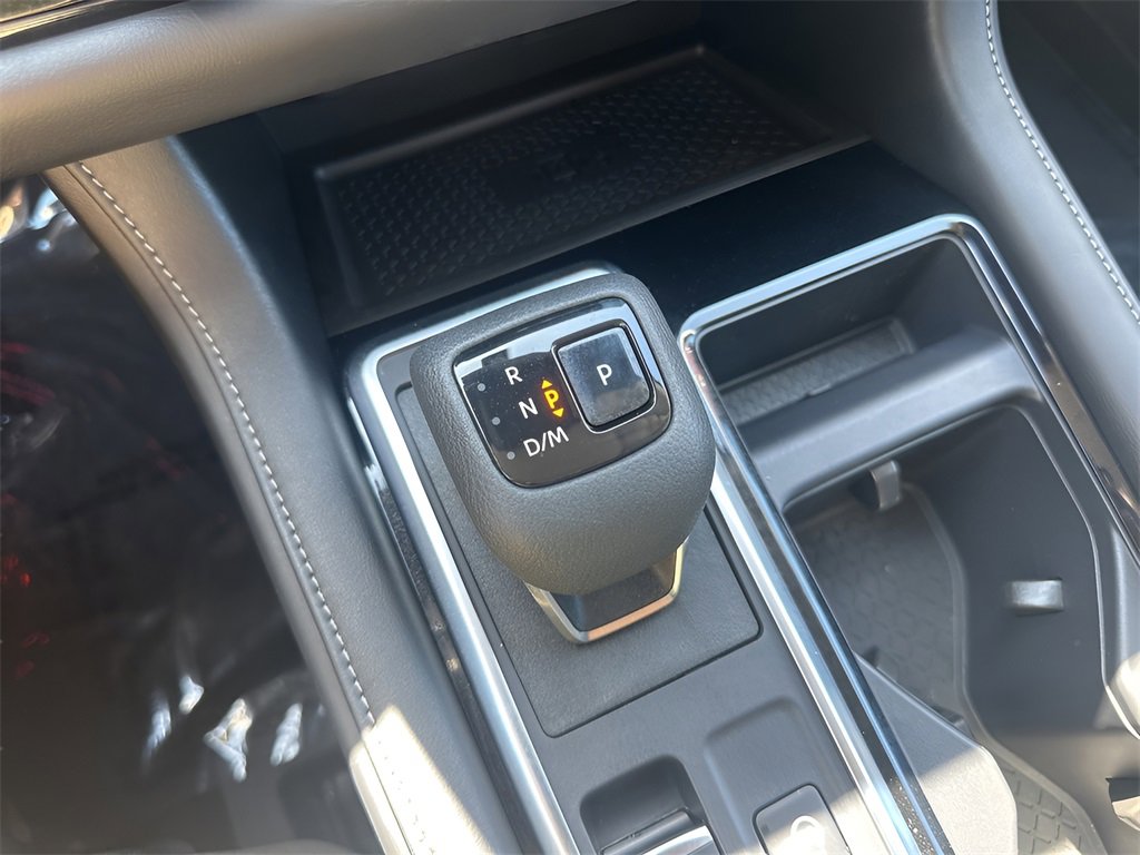 Used 2023 Nissan Pathfinder SL image 17