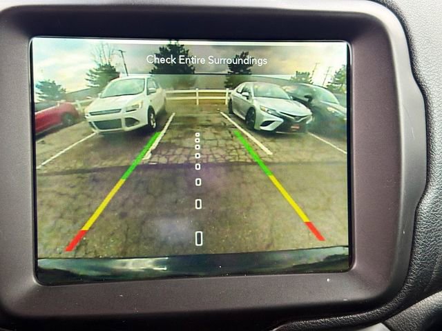 Used 2021 Jeep Renegade Limited image 13