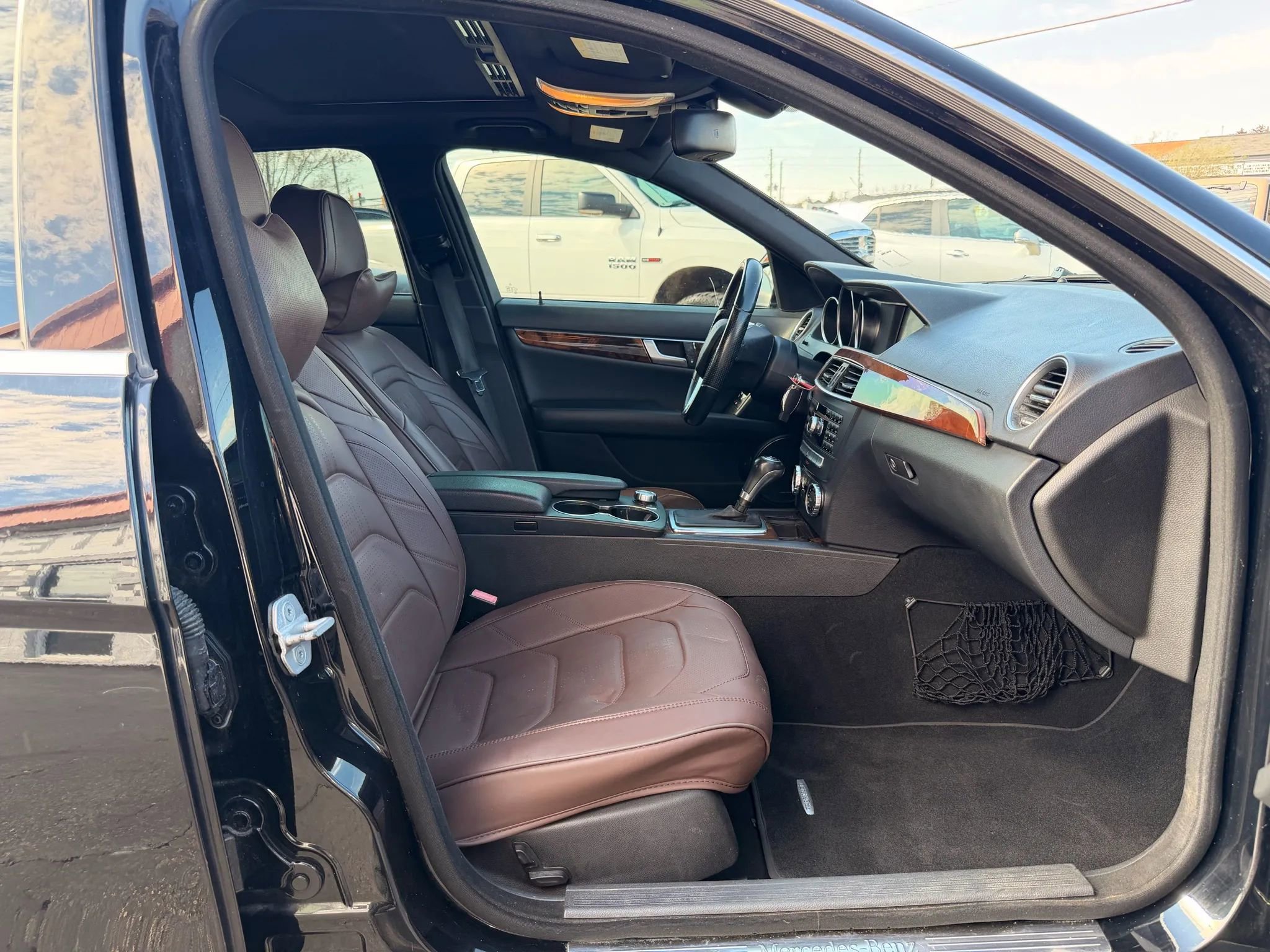 Used 2012 Mercedes-Benz C 250 Sedan image 22