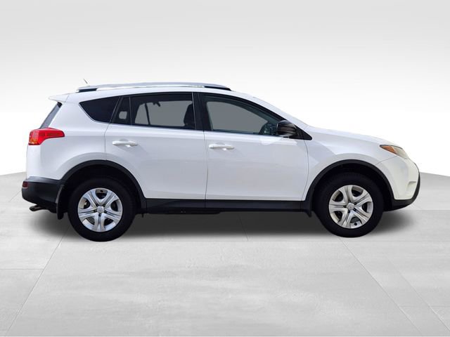 Used 2013 Toyota RAV4 LE image 9