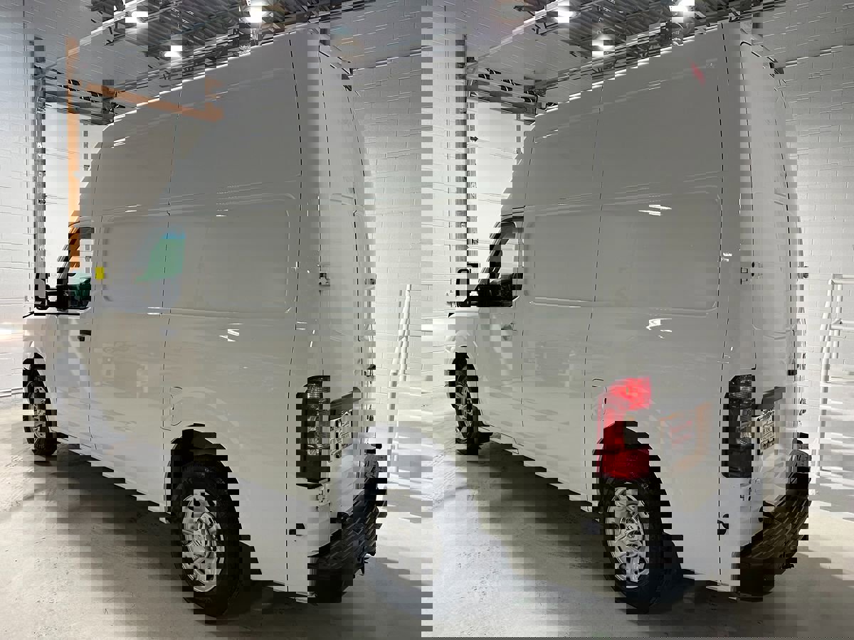Used 2014 Nissan NV 2500 SV image 20