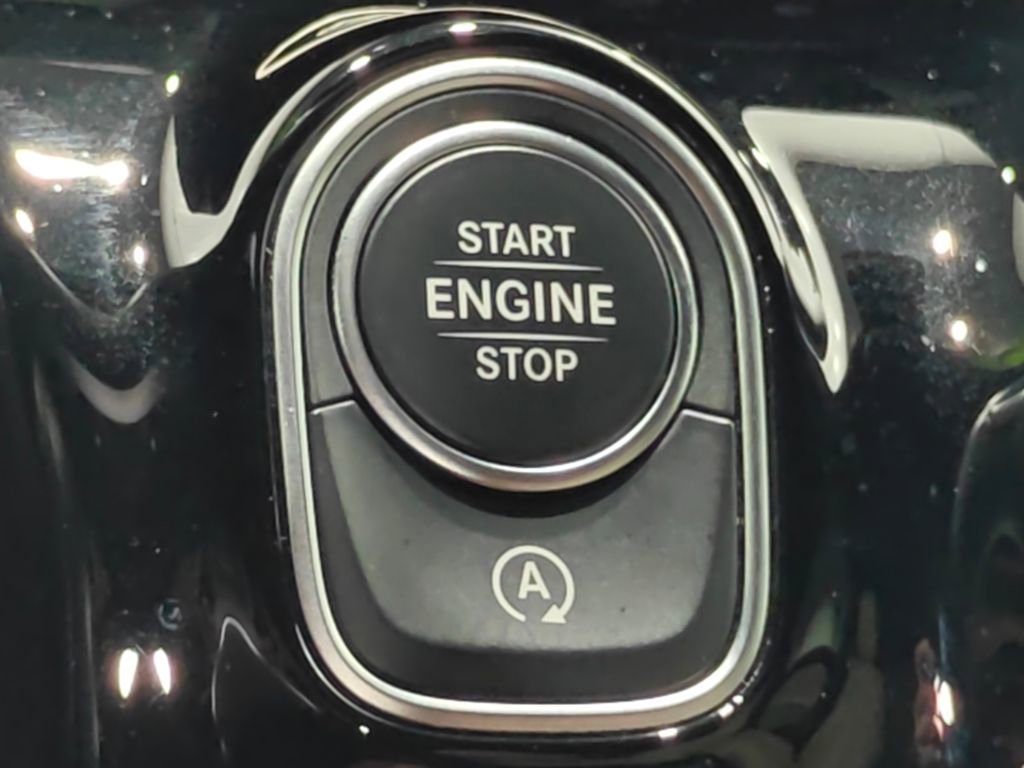 Used 2022 Mercedes-Benz A 220 image 13