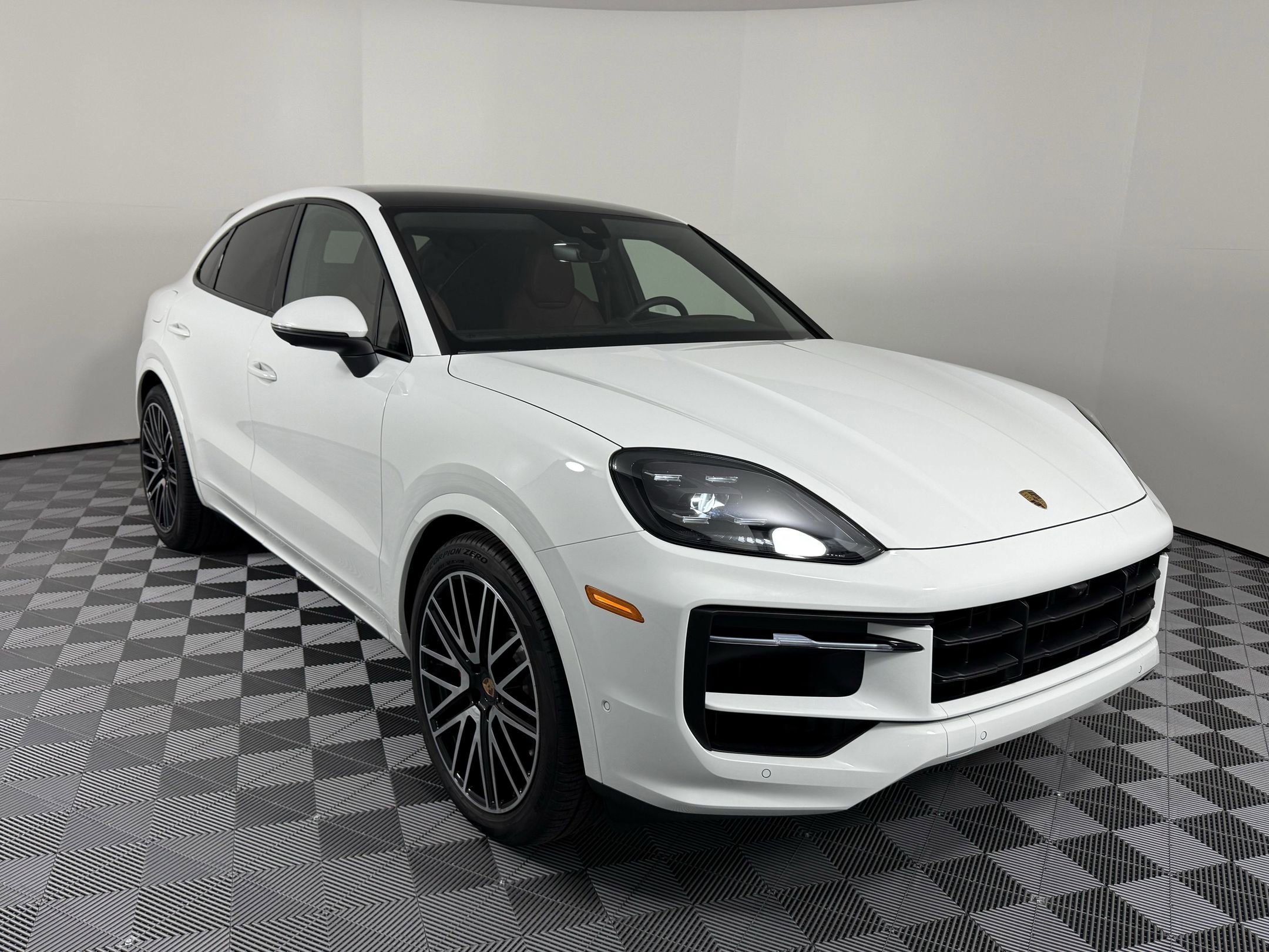 New 2026 Porsche Cayenne S image 7