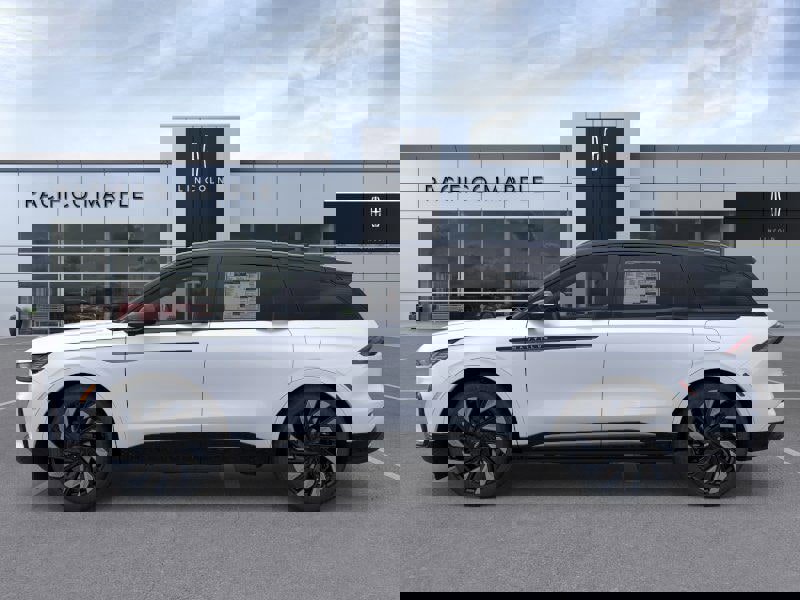 New 2026 Lincoln Nautilus Reserve w/ Jet Appearance Package image 3