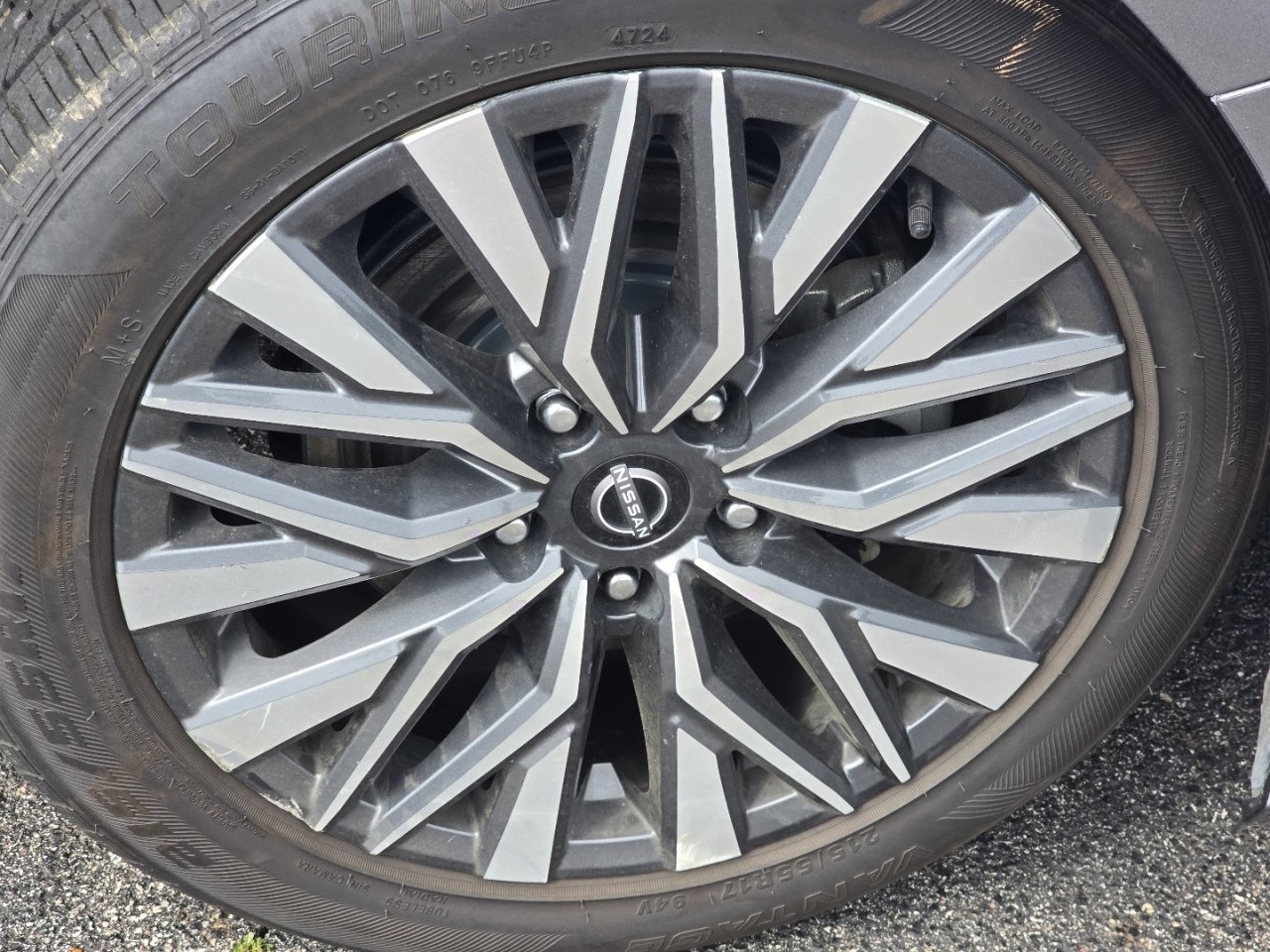 Used 2024 Nissan Altima 2.5 SV AWD/4WD image 6