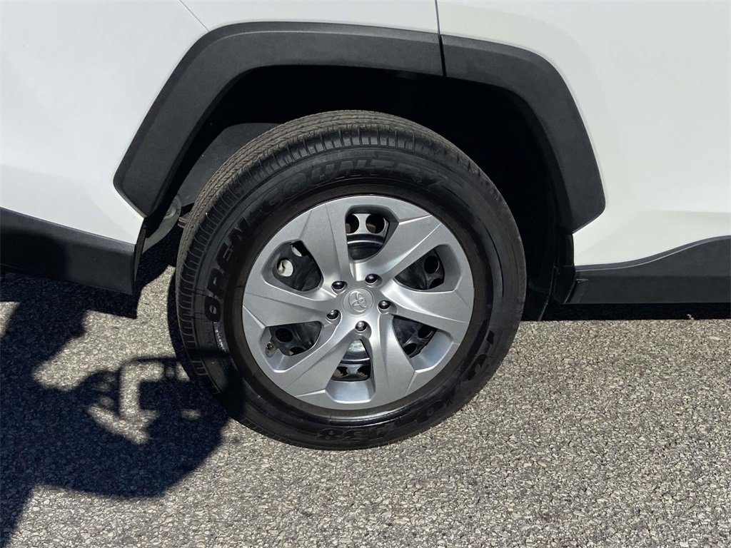 Used 2023 Toyota RAV4 LE image 30