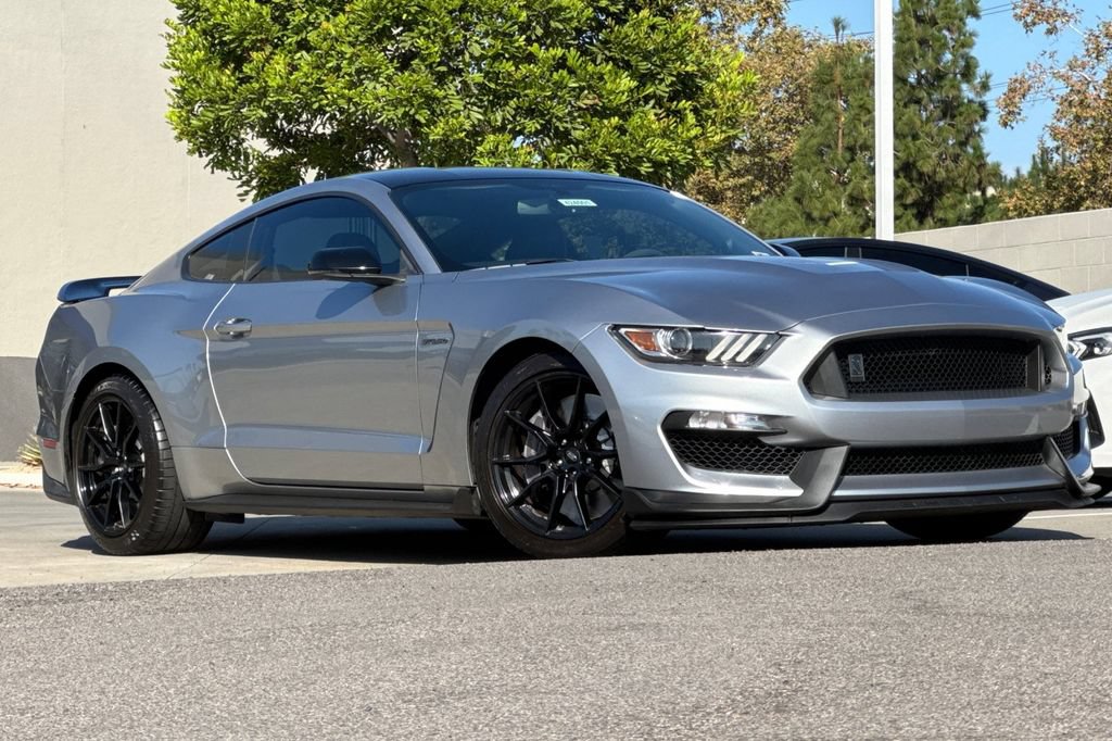 Used 2020 Ford Mustang Shelby GT350 w/ Technology Package RWD image 2