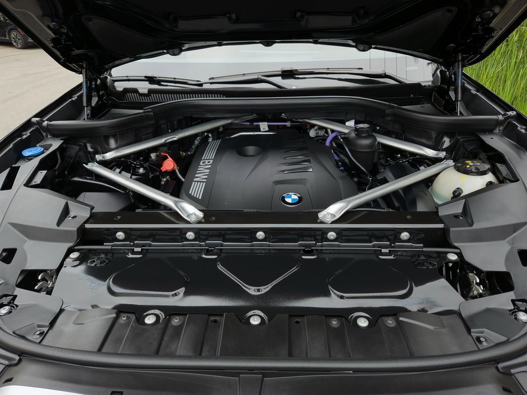 Used 2025 BMW X5 sDrive40i w/ Executive Package image 25