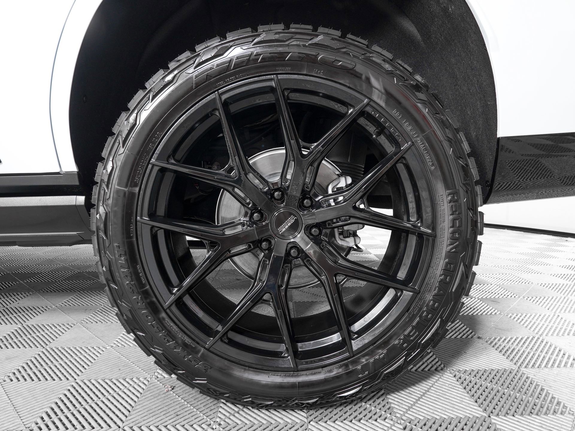 Used 2026 Cadillac Escalade Platinum Sport w/ LPO, Floor Liner Package image 36