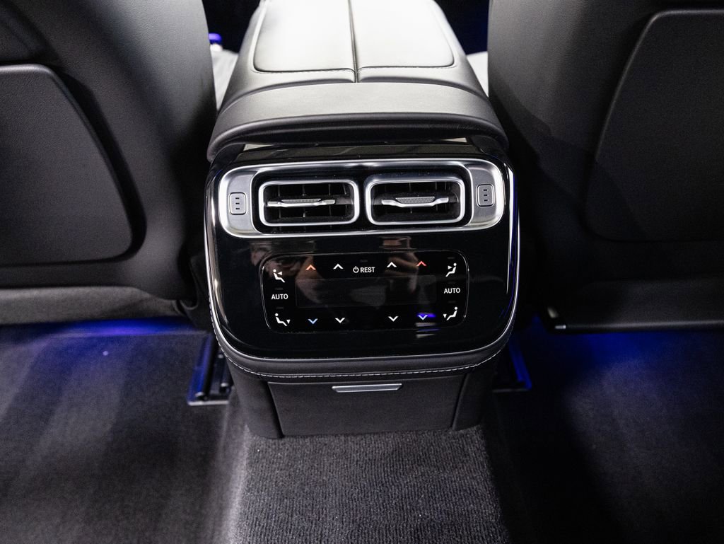 Used 2024 Mercedes-Benz S 63 AMG S image 31