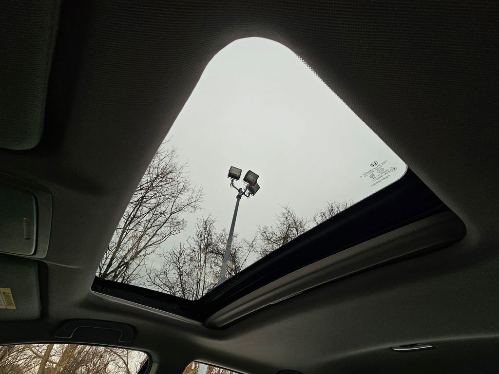 Used 2017 Honda Accord Touring image 10