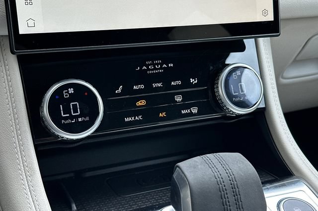 Certified 2024 Jaguar F-PACE R-Dynamic S AWD/4WD image 20