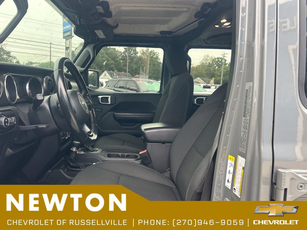 Used 2020 Jeep Gladiator Sport w/ Quick Order Package 24S AWD/4WD image 4