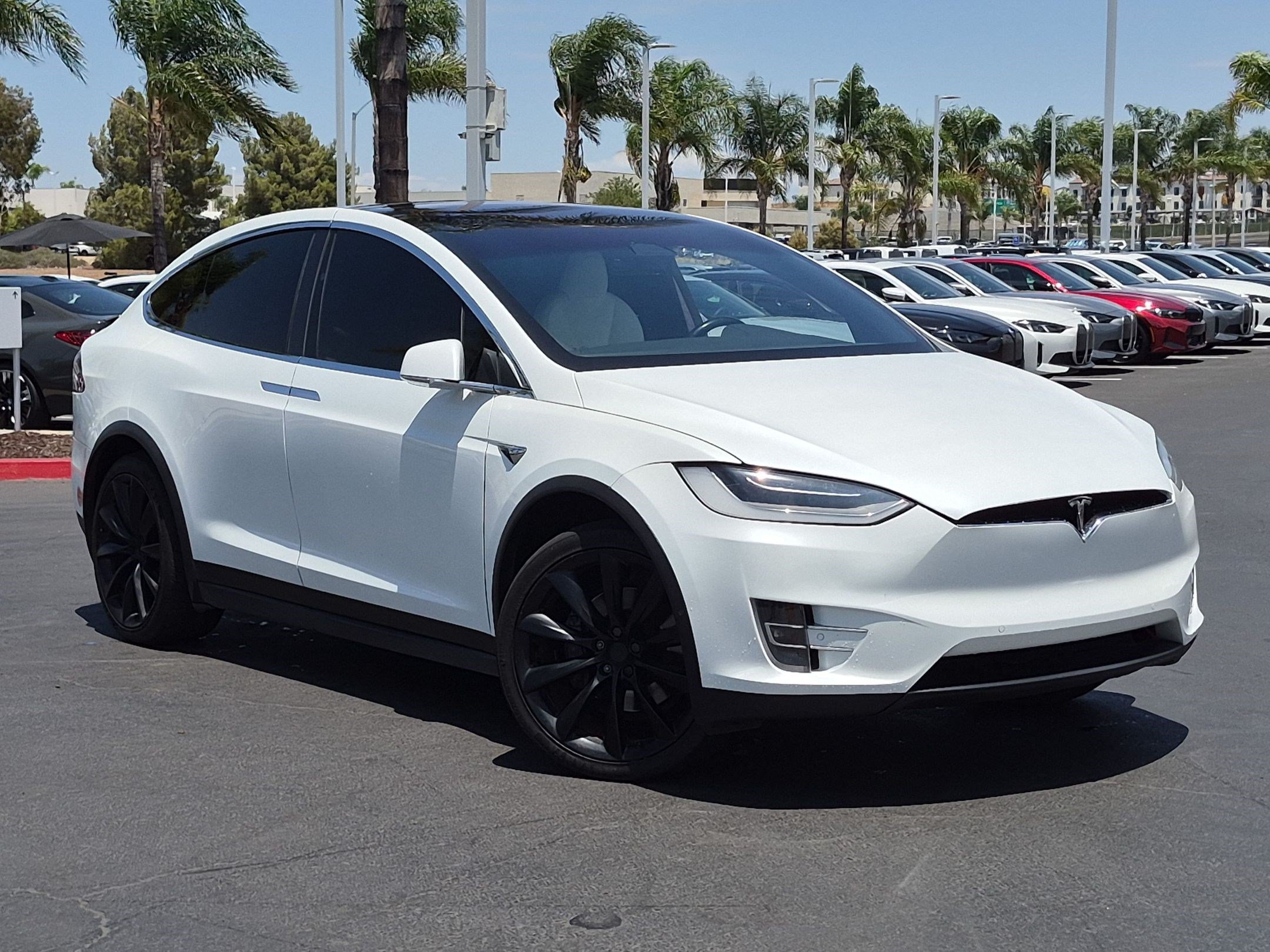 Used 2020 Tesla Model X Long Range AWD/4WD image 2