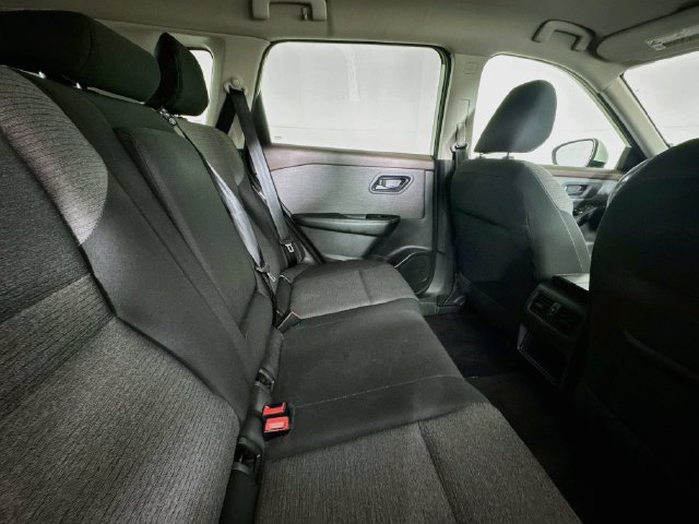 Used 2022 Nissan Rogue S AWD/4WD image 24