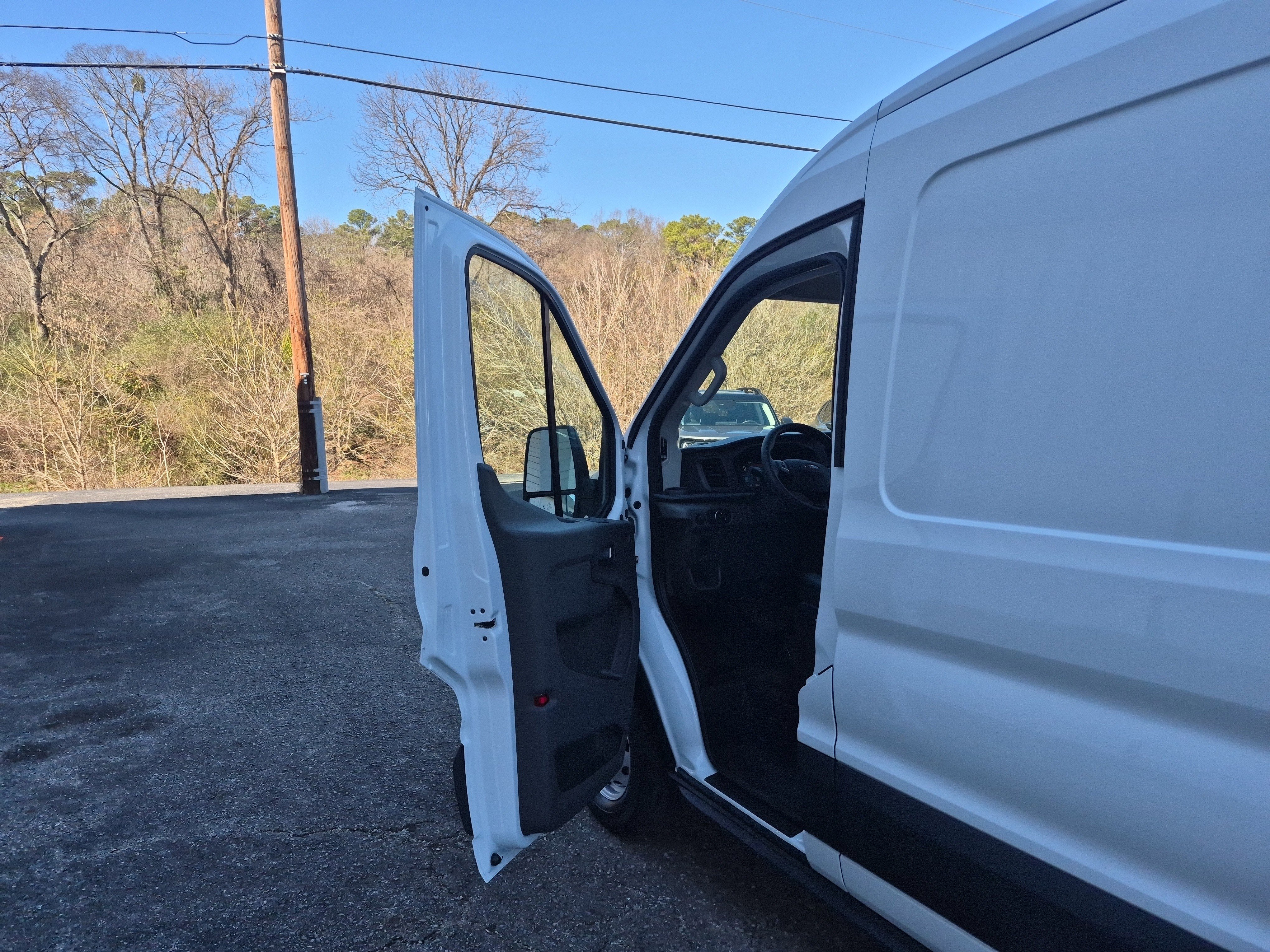 New 2026 Ford Transit 250 148 Medium Roof image 8