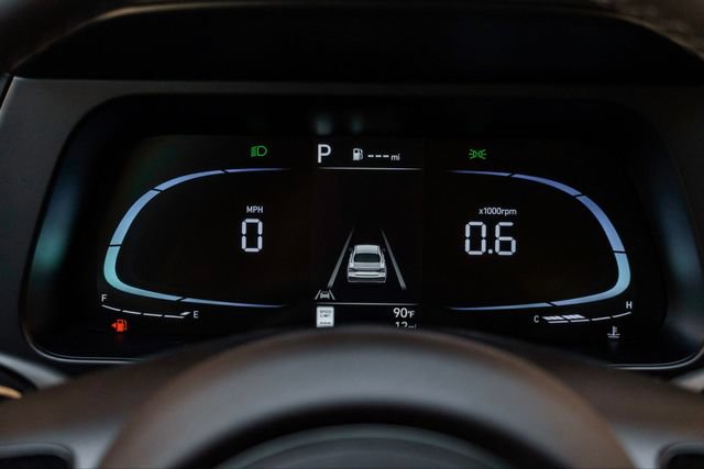 New 2025 Hyundai Elantra Sport FWD image 10