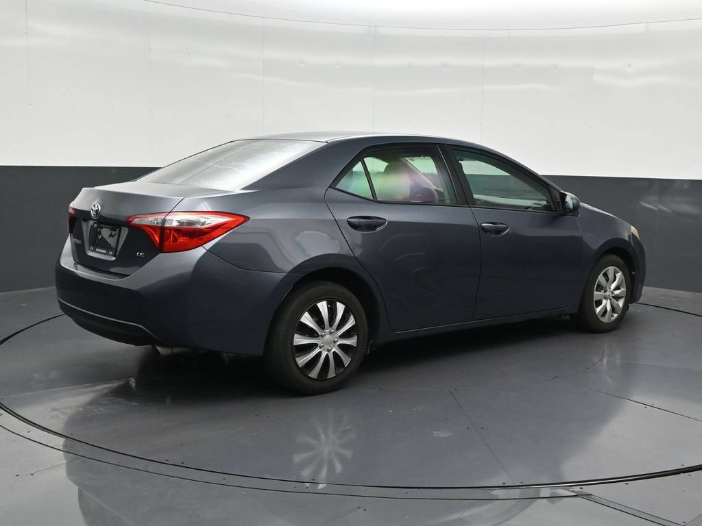 Used 2015 Toyota Corolla LE FWD image 5