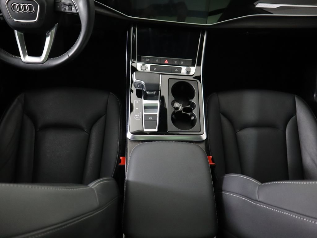 Certified 2022 Audi Q8 Premium Plus w/ Premium Plus Package image 17
