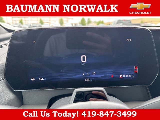 New 2025 Chevrolet Traverse LT w/ Enhanced Driving Package FWD image 16