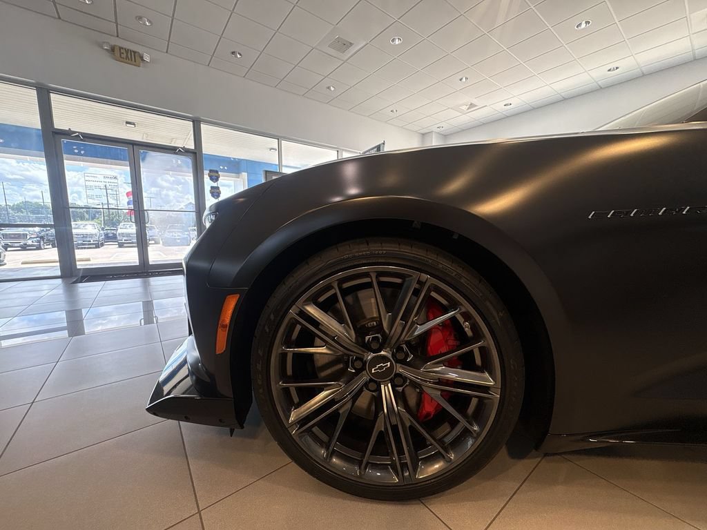 Used 2024 Chevrolet Camaro ZL1 RWD image 34